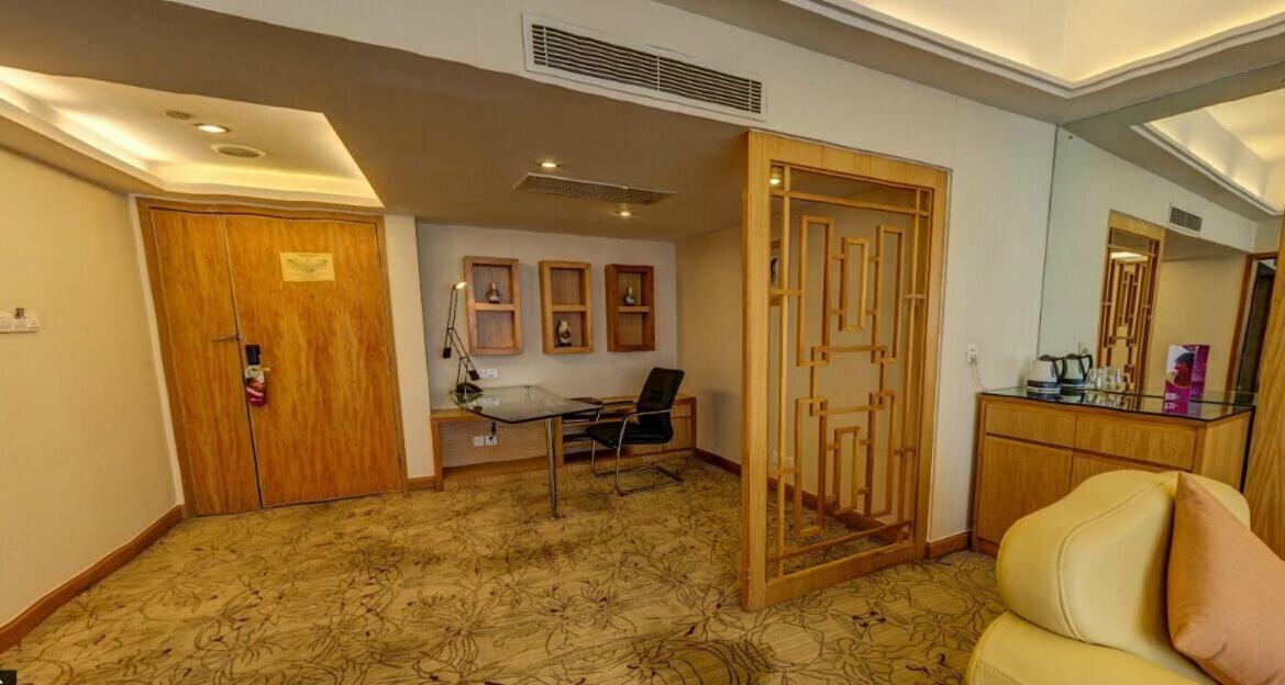 Crowne Plaza Zhanjiang Kang Yi Luaran gambar