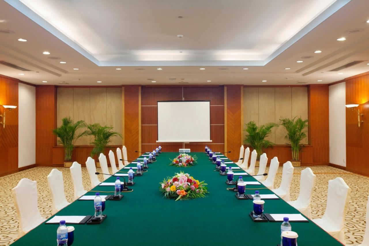 Crowne Plaza Zhanjiang Kang Yi Luaran gambar