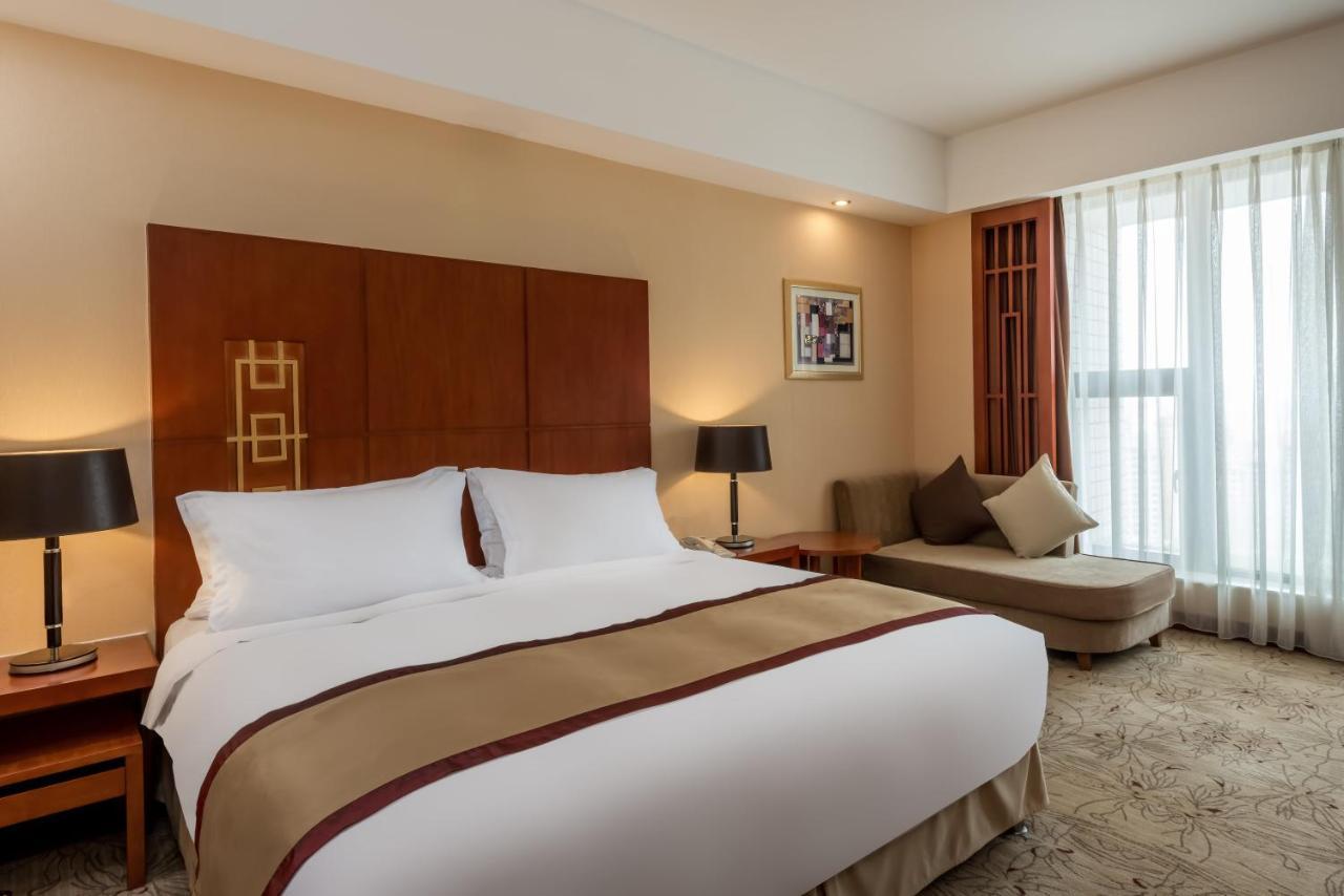 Crowne Plaza Zhanjiang Kang Yi Luaran gambar