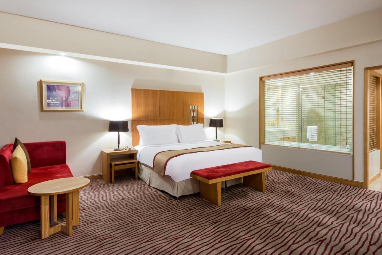 Crowne Plaza Zhanjiang Kang Yi Luaran gambar